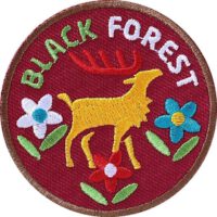 Aufnäher von Club of Heroes. Hochwertig gestickte Patches wie Aufbügler Bügelbilder Bügelflicken zur Veredelung von Textilien, zum Aufbügeln oder Aufnähen auf Jacken, Kleidung.