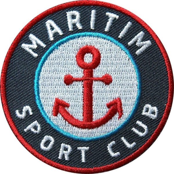 Grau Anker-Maritim-Meer-Wassersport Aufnäher von Club of Heroes. Hochwertig gestickte Patches wie Aufbügler Bügelbilder Bügelflicken zur Veredelung von Textilien, zum Aufbügeln oder Aufnähen auf Jacken, Kleidung. IM COH Patch-Shop.