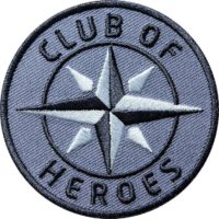 Grau COH Kompass Patch Bügelbild Aufnäher mit Kompass Olive. Aufnäher von Club of Heroes. Hochwertig gestickte Patches wie Aufbügler Bügelbilder Bügelflicken zur Veredelung von Textilien, zum Aufbügeln oder Aufnähen auf Jacken, Kleidung.
