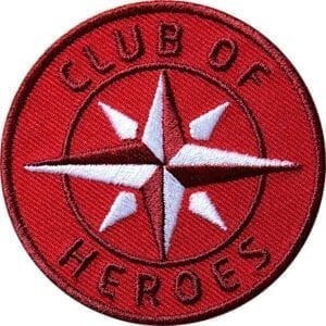 Rot COH Kompass Patch Bügelbild Aufnäher mit Kompass Olive. Aufnäher von Club of Heroes. Hochwertig gestickte Patches wie Aufbügler Bügelbilder Bügelflicken zur Veredelung von Textilien, zum Aufbügeln oder Aufnähen auf Jacken, Kleidung.